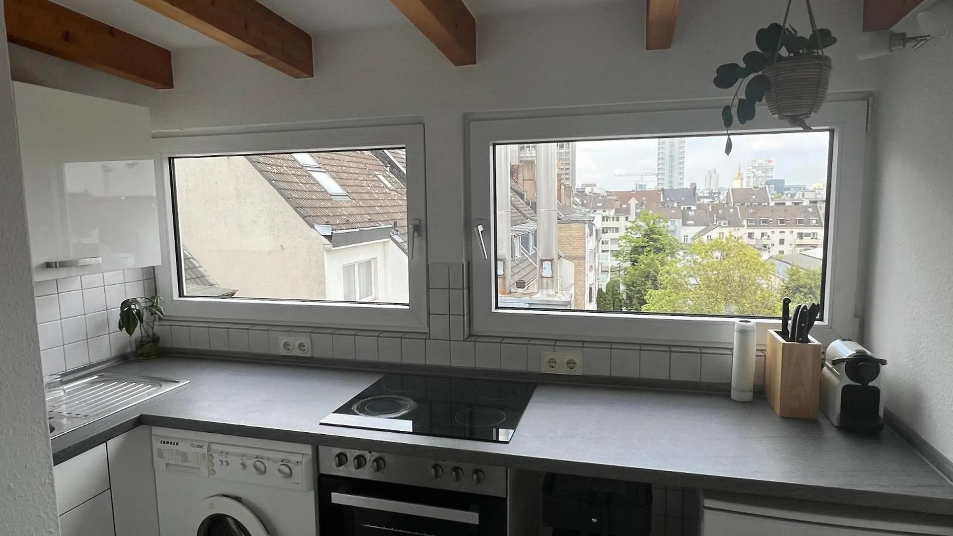 Cozy Loft With A View, Central, Close To Tradefair Düsseldorf